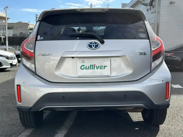 トヨタ アクア クロスオーバー 長崎県 2019(令1)年 8.1万km シルバーM 純正SDナビ/プッシュスタート/衝突軽減ブレーキ/前方ドライブレコーダー/全方位カメラ/ステアリングスイッチ/純正フロアマット/純正アルミホイール/ハーフレザーシート/LDA/ドアバイザー/オートライト/ETC/コーナーセンサー