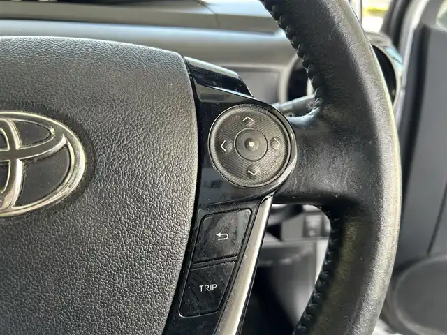 トヨタ アクア クロスオーバー 長崎県 2019(令1)年 8.1万km シルバーM 純正SDナビ/プッシュスタート/衝突軽減ブレーキ/前方ドライブレコーダー/全方位カメラ/ステアリングスイッチ/純正フロアマット/純正アルミホイール/ハーフレザーシート/LDA/ドアバイザー/オートライト/ETC/コーナーセンサー