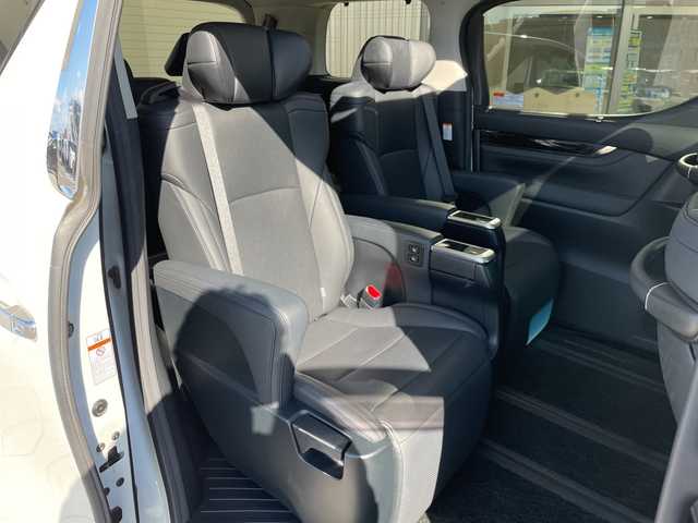 トヨタ アルファード S Cパッケージ 愛知県 2020(令2)年 5.1万km ホワイトパールクリスタルシャイン 純正10型ナビ/フリップダウンモニター/プレミアムサウンドJBL/サンルーフ/三眼LEDヘッドライト/全方位カメラ/両側パワースライドドア/シートヒーター/エアシート/バックカメラ/電動リアゲート/パワーシート/コーナーセンサー/純正アルミホイール/ETC/ブラインドスポットモニター/ステアリングヒーター/インテリジェントミラー/リアオートエアコン/レーンキープアシスト/オートマチックハイビーム/ドライブレコーダー/ETC/ワイヤレス充電機/衝突軽減システム/ステアリングスイッチ/スマートキー/プッシュスタート