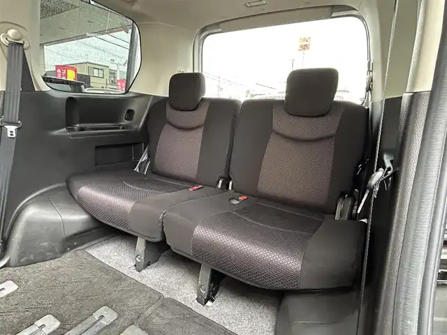 日産 セレナ ハイウェイスター Vセレクション 大阪府 2012(平24)年 2.4万km ブリリアントシルバー ワンオーナー/純正ナビ/ （フルセグTV/BT/CD/DVD）/後席モニター/バックモニター/横滑り防止装置/フォグランプ/ドライブレコーダー/ETC/電動格納ミラー/プッシュスタート/保証書/取扱説明書/スマートキー