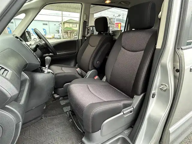 日産 セレナ ハイウェイスター Vセレクション 大阪府 2012(平24)年 2.4万km ブリリアントシルバー ワンオーナー/純正ナビ/ （フルセグTV/BT/CD/DVD）/後席モニター/バックモニター/横滑り防止装置/フォグランプ/ドライブレコーダー/ETC/電動格納ミラー/プッシュスタート/保証書/取扱説明書/スマートキー
