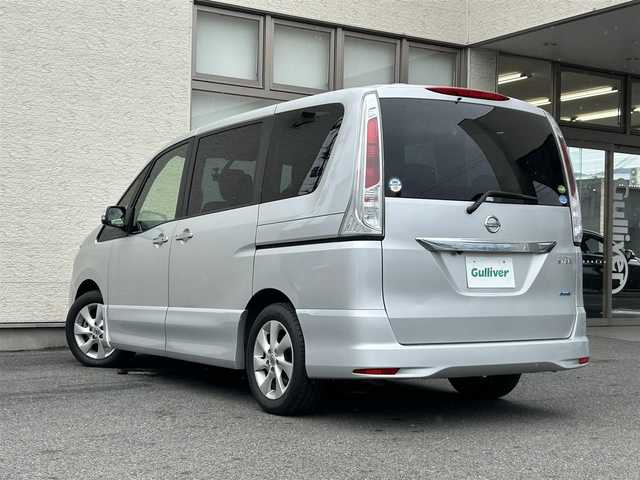 日産 セレナ ハイウェイスター Vセレクション 大阪府 2012(平24)年 2.4万km ブリリアントシルバー ワンオーナー/純正ナビ/ （フルセグTV/BT/CD/DVD）/後席モニター/バックモニター/横滑り防止装置/フォグランプ/ドライブレコーダー/ETC/電動格納ミラー/プッシュスタート/保証書/取扱説明書/スマートキー
