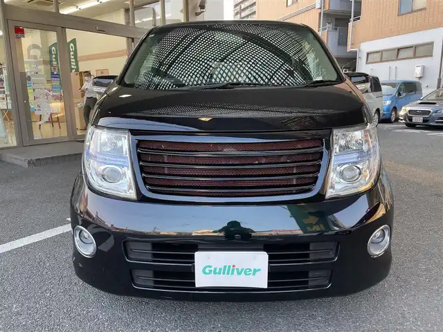 日産 エルグランド ハイウェイスター 大阪府 2005(平17)年 5.6万km ミスティックブラック ワンオーナー/ポータブルナビ(CN-G720D)/ドアバイザー/片側パワースライドドア/後部モニター/ハーフレザーシート/純正フロアマット/純正R17AWサマータイヤ(215/60R17)4本積込/ETC/HID/社外マフラー(柿本改)/車高調/新車保証書/取扱説明書