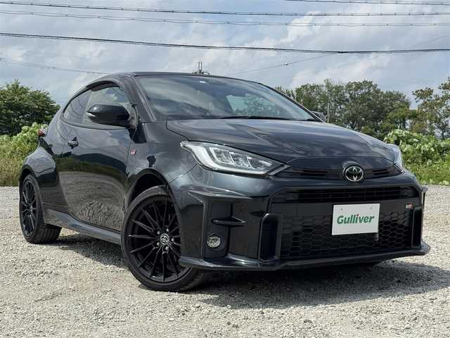 トヨタ ＧＲヤリス RS 兵庫県 2021(令3)年 0.8万km プレシャスブラックパール ワンオーナー/トヨタセーフティセンス/純正ナビ/フルセグTV/バックカメラ/ETC/LEDヘッドライト/ブラインドスポットモニター/スマートキー/プッシュスタート/ドライブレコーダー