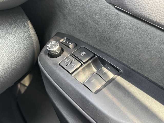トヨタ ＧＲヤリス RS 兵庫県 2021(令3)年 0.8万km プレシャスブラックパール ワンオーナー/トヨタセーフティセンス/純正ナビ/フルセグTV/バックカメラ/ETC/LEDヘッドライト/ブラインドスポットモニター/スマートキー/プッシュスタート/ドライブレコーダー