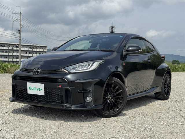 トヨタ ＧＲヤリス RS 兵庫県 2021(令3)年 0.8万km プレシャスブラックパール ワンオーナー/トヨタセーフティセンス/純正ナビ/フルセグTV/バックカメラ/ETC/LEDヘッドライト/ブラインドスポットモニター/スマートキー/プッシュスタート/ドライブレコーダー