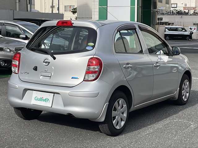 日産 マーチ 12X 埼玉県 2010(平22)年 3.5万km ブリリアントシルバー 登録時34833km/純正メモリナビ（MS110-W）/FM/AM/CD/ワンセグTV/AUX/前後ドライブレコーダー（KH-DR3200）/社外ETC/バックカメラ/電動格納ミラー/プッシュスタート/アイドリングストップ/ヘッドライトレベライザー/ドアバイザー/純正フロアマット/スマートキー×2/保証書＆取説