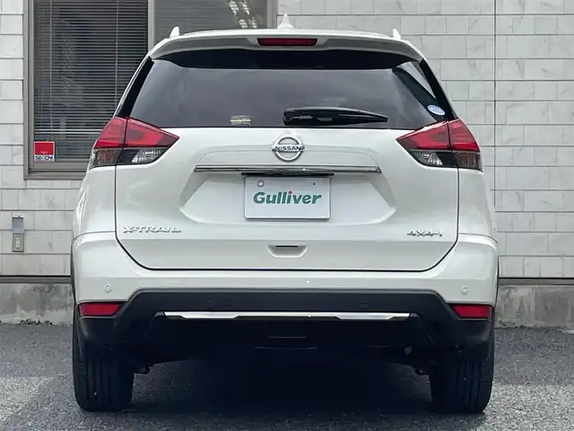日産 エクストレイル 20Xi レザーED Vセレクション 福岡県 2020(令2)年 3万km ブリリアントホワイトパール ワンオーナー/4WD/プロパイロット/カロッツエリアディスプレイオーディオ/　(AM/FM/Bluetooth/ipod)/アラウンドビューモニター/バックカメラ/運転支援機能/・エマージェンシーブレーキ/・踏み間違い衝突防止/・前方衝突予測/・後側方車両検知/・車線逸脱警報/防止支援/・後退時車両検知/・ふらつき警報/・進入禁止標識検知/・クルーズコントロール/・オートライト/・ハイビームアシスト/・横滑り防止機能/・クリアランスソナー/・コーナーセンサー/ヒルディセントコントロール/純正18インチアルミホイール/パワーバックドア/ルーフレール/ミラーヒーター/インテリジェントルームミラー/茶色レザーシート/前後ドライブレコーダー/ETC/ステアリングスイッチ/パワーシート(D/N)/ランバーサポート/シートヒーター(全席)/純正フロアマット/アクセサリーソケット×3/ISOFIX/スペアキー×1/保証書/取扱説明書/ナビ取扱説明書
