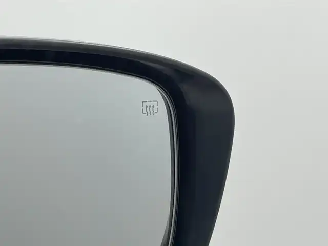 日産 エクストレイル 20Xi レザーED Vセレクション 熊本県 2020(令2)年 3万km ブリリアントホワイトパール ワンオーナー/禁煙車/4WD/プロパイロット/カロッツエリア9インチディスプレイオーディオ/　(AM/FM/Bluetooth/ipod)/アラウンドビューモニター/バックカメラ/運転支援機能/・エマージェンシーブレーキ/・踏み間違い衝突防止/・前方衝突予測/・後側方車両検知/・車線逸脱警報/防止支援/・後退時車両検知/・ふらつき警報/・進入禁止標識検知/・クルーズコントロール/・オートライト/・ハイビームアシスト/・横滑り防止機能/・クリアランスソナー/・コーナーセンサー/ヒルディセントコントロール/純正18インチアルミホイール/パワーバックドア/ルーフレール/ミラーヒーター/インテリジェントルームミラー/茶色レザーシート/前後ドライブレコーダー/ETC/ステアリングスイッチ/パワーシート(D/N)/ランバーサポート/シートヒーター(全席)/純正フロアマット/アクセサリーソケット×3/ISOFIX/スペアキー×1/保証書/取扱説明書/ナビ取扱説明書