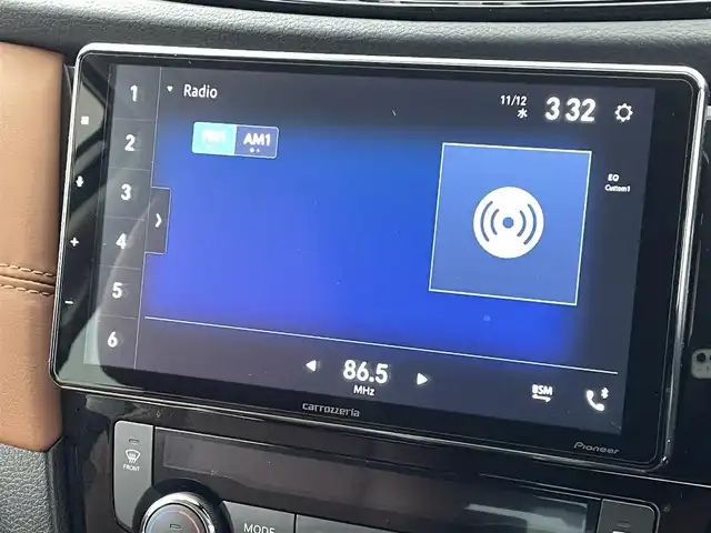 日産 エクストレイル 20Xi レザーED Vセレクション 熊本県 2020(令2)年 3万km ブリリアントホワイトパール ワンオーナー/禁煙車/4WD/プロパイロット/カロッツエリア9インチディスプレイオーディオ/　(AM/FM/Bluetooth/ipod)/アラウンドビューモニター/バックカメラ/運転支援機能/・エマージェンシーブレーキ/・踏み間違い衝突防止/・前方衝突予測/・後側方車両検知/・車線逸脱警報/防止支援/・後退時車両検知/・ふらつき警報/・進入禁止標識検知/・クルーズコントロール/・オートライト/・ハイビームアシスト/・横滑り防止機能/・クリアランスソナー/・コーナーセンサー/ヒルディセントコントロール/純正18インチアルミホイール/パワーバックドア/ルーフレール/ミラーヒーター/インテリジェントルームミラー/茶色レザーシート/前後ドライブレコーダー/ETC/ステアリングスイッチ/パワーシート(D/N)/ランバーサポート/シートヒーター(全席)/純正フロアマット/アクセサリーソケット×3/ISOFIX/スペアキー×1/保証書/取扱説明書/ナビ取扱説明書