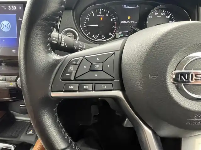 日産 エクストレイル 20Xi レザーED Vセレクション 熊本県 2020(令2)年 3万km ブリリアントホワイトパール ワンオーナー/禁煙車/4WD/プロパイロット/カロッツエリア9インチディスプレイオーディオ/　(AM/FM/Bluetooth/ipod)/アラウンドビューモニター/バックカメラ/運転支援機能/・エマージェンシーブレーキ/・踏み間違い衝突防止/・前方衝突予測/・後側方車両検知/・車線逸脱警報/防止支援/・後退時車両検知/・ふらつき警報/・進入禁止標識検知/・クルーズコントロール/・オートライト/・ハイビームアシスト/・横滑り防止機能/・クリアランスソナー/・コーナーセンサー/ヒルディセントコントロール/純正18インチアルミホイール/パワーバックドア/ルーフレール/ミラーヒーター/インテリジェントルームミラー/茶色レザーシート/前後ドライブレコーダー/ETC/ステアリングスイッチ/パワーシート(D/N)/ランバーサポート/シートヒーター(全席)/純正フロアマット/アクセサリーソケット×3/ISOFIX/スペアキー×1/保証書/取扱説明書/ナビ取扱説明書