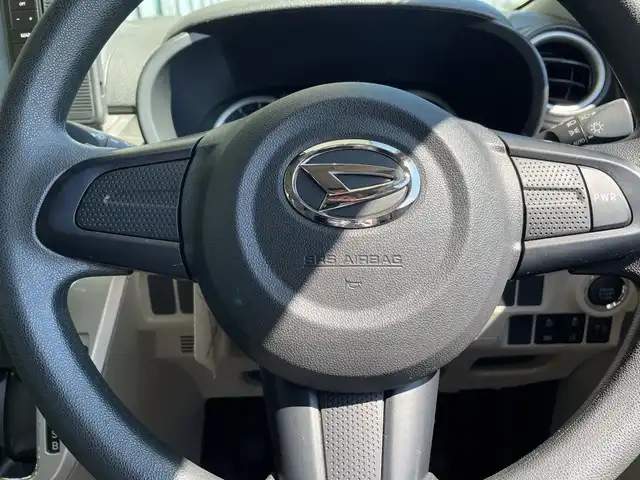 ダイハツ キャスト スタイル X SAⅢ 愛知県 2018(平30)年 2.4万km ダークエメラルドマイカ 衝突軽減ブレーキ/社外SDナビ/フルセグテレビ/社外ドライブレコーダー/社外ETC/スマートキー/プッシュスタート/オートハイビーム/純正フロアマット/パワーステアリング/パワーウィンドウ/横滑り防止装置/オートライト/オートハイビーム/ハロゲンヘッドライト