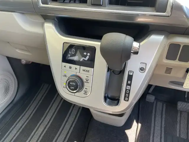 ダイハツ キャスト スタイル X SAⅢ 愛知県 2018(平30)年 2.4万km ダークエメラルドマイカ 衝突軽減ブレーキ/社外SDナビ/フルセグテレビ/社外ドライブレコーダー/社外ETC/スマートキー/プッシュスタート/オートハイビーム/純正フロアマット/パワーステアリング/パワーウィンドウ/横滑り防止装置/オートライト/オートハイビーム/ハロゲンヘッドライト