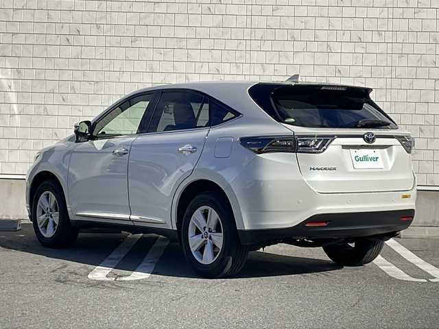 トヨタ ハリアー エレガンス 山形県 2016(平28)年 6.2万km ホワイトパールクリスタルシャイン 純正ナビ/CD.DVD.BT.SD/フルセグ/バックカメラ/ハーフレザーシート/パワーシート/LEDヘッドライト/アイドリングストップ/横滑り防止/プッシュスタート/スマートキー