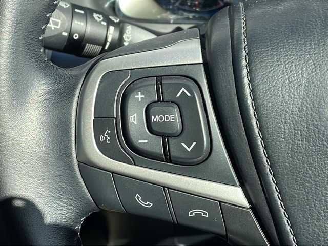 トヨタ ハリアー エレガンス 山形県 2016(平28)年 6.2万km ホワイトパールクリスタルシャイン 純正ナビ/CD.DVD.BT.SD/フルセグ/バックカメラ/ハーフレザーシート/パワーシート/LEDヘッドライト/アイドリングストップ/横滑り防止/プッシュスタート/スマートキー