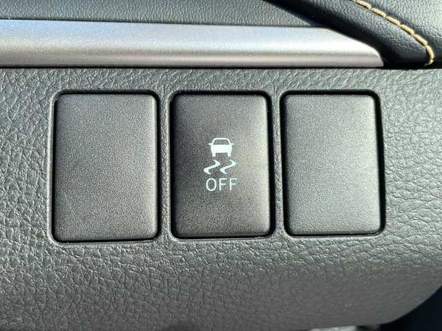 トヨタ ハリアー エレガンス 山形県 2016(平28)年 6.2万km ホワイトパールクリスタルシャイン 純正ナビ/CD.DVD.BT.SD/フルセグ/バックカメラ/ハーフレザーシート/パワーシート/LEDヘッドライト/アイドリングストップ/横滑り防止/プッシュスタート/スマートキー