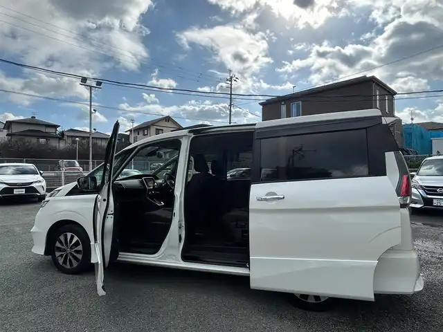 日産 セレナ