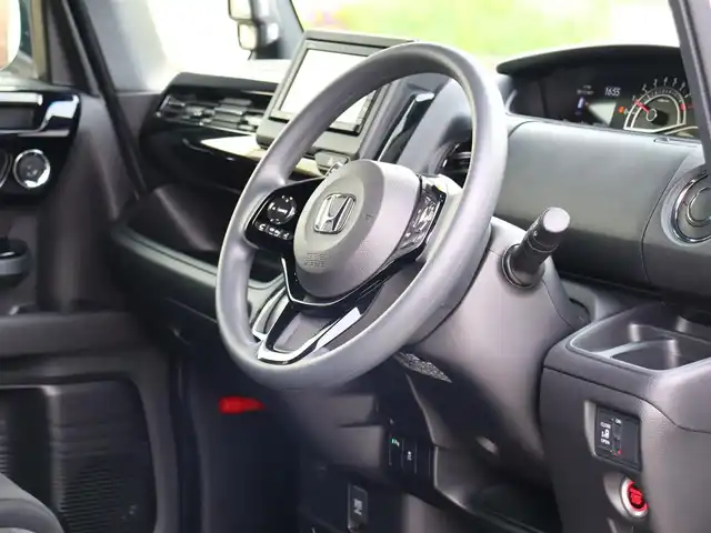 ホンダ Ｎ ＢＯＸ カスタム L 福島県 2023(令5)年 0.3万km プラチナホワイトパール  ワ ン オ ー ナ ー/ 衝 突 被 害 軽 減/ 4  W  D/ 純 正  ナ ビ/ バ ッ ク カ メ ラ/ 左 側 パ ワ ー ス ラ イ ド ド ア/ レ ー ン ア シ ス ト/ ク ル ー ズ コ ン ト ロ ー ル/ L E D ヘ ッ ド ラ イ ト / フ ォ グ ラ ン プ/ 運 転 席 ・ 助 手 席 シ ー ト ヒ ー タ ー/ フ  ロ ン ト リ ア コ ー ナ ー セ ン サ ー/ 電 動 パ ー キ ン グ/ 電 動 格 納 ミ ラ ー/ 純 正 フ ロ ア マ ッ ト/ 純 正 1 4 イ ン チ ア ル ミ ホ イ ー ル/ 新  車  保  証  書/ 取  扱  説  明  書
