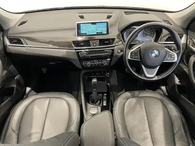 ＢＭＷ Ｘ１ xDrive 18d xライン 熊本県 2017(平29)年 6.8万km ミネラルホワイト 純正HDDナビ（CD、Bluetooth、USB）/バックカメラ/黒革シート/パワーシート/シートヒーター/パワーバックドア/純正19インチアルミホイール/LEDヘッドライト/ミラー一体型ETC/LEDフォグ/ACC