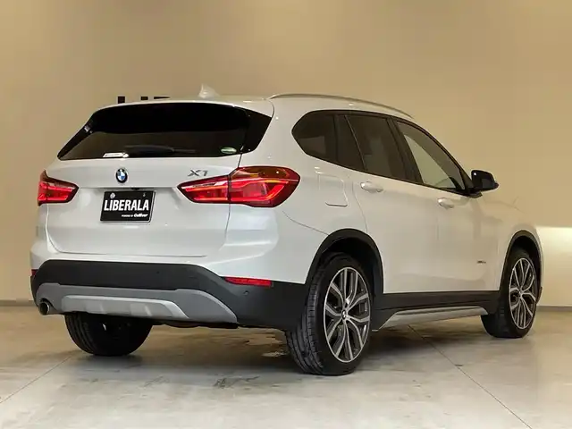 ＢＭＷ Ｘ１ xDrive 18d xライン 熊本県 2017(平29)年 6.8万km ミネラルホワイト 純正HDDナビ（CD、Bluetooth、USB）/バックカメラ/黒革シート/パワーシート/シートヒーター/パワーバックドア/純正19インチアルミホイール/LEDヘッドライト/ミラー一体型ETC/LEDフォグ/ACC