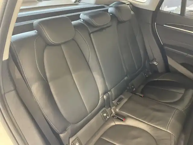 ＢＭＷ Ｘ１ xDrive 18d xライン 熊本県 2017(平29)年 6.8万km ミネラルホワイト 純正HDDナビ（CD、Bluetooth、USB）/バックカメラ/黒革シート/パワーシート/シートヒーター/パワーバックドア/純正19インチアルミホイール/LEDヘッドライト/ミラー一体型ETC/LEDフォグ/ACC