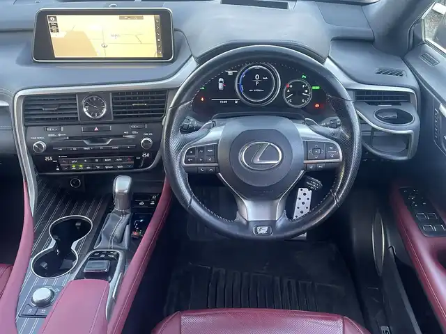 レクサス ＲＸ 450h Fスポーツ 群馬県 2016(平28)年 7万km ソニックチタニウム サンルーフ/４WD/純正SDナビ、地デジ、Bluetooth、CD、ブルーレイ/バックカメラ/プリクラッシュセーフティ/レーダークルーズコントロール/ブラインドスポットモニター/シーケンシャルウインカー/革巻きステア/パドルシフト/赤レザーシート/前席シートヒーター、エアシート、パワーシート/パワーバックドア/ウインカーミラー/クリアランスソナー（前後）/社外ドライブレコーダー（前後）/LEDヘッドライト/ビルトインETC２．０/スマートキー×１、カードキー×１/ドアバイザー/整備手帳、取説