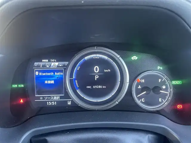 レクサス ＲＸ 450h Fスポーツ 群馬県 2016(平28)年 7万km ソニックチタニウム サンルーフ/４WD/純正SDナビ、地デジ、Bluetooth、CD、ブルーレイ/バックカメラ/プリクラッシュセーフティ/レーダークルーズコントロール/ブラインドスポットモニター/シーケンシャルウインカー/革巻きステア/パドルシフト/赤レザーシート/前席シートヒーター、エアシート、パワーシート/パワーバックドア/ウインカーミラー/クリアランスソナー（前後）/社外ドライブレコーダー（前後）/LEDヘッドライト/ビルトインETC２．０/スマートキー×１、カードキー×１/ドアバイザー/整備手帳、取説