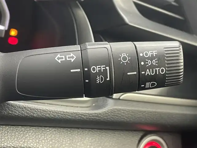 ホンダ シビック 茨城県 2020(令2)年 2万km クリスタルブラックパール 純正ナビ/・バックカメラ/・フルセグテレビ/・Bluetooth接続/・CDチェンジャー/ETC/ドライブレコーダー/スマートキー/クルーズコントロール/パドルシフト/ドアバイザー/フロントフォグ/イルミネーションステッププレート/LEDヘッドライト/コーナーセンサー/ABS/レーンアシストキープ/横滑り防止装置/盗難防止装置/オートライト/カーテンエアバッグ