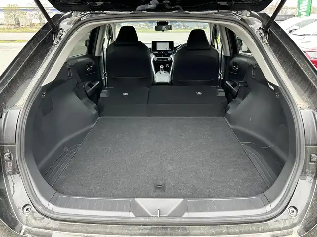 トヨタ ハリアー S 道央・札幌 2023(令5)年 1.4万km ブラック ４WD/寒冷地仕様/純正ディーラーOPナビ/AM/FM/BT/フルセグ/プリクラッシュセーフティ/横滑り防止装置/レーダークルーズコントロール/レーンキープアシスト/クリアランスソナー/バックカメラ/ビルトインETC2.0/ステアリングスイッチ/電動パーキング/ブレーキホールド/MTモード付AT/プッシュスタート/スマートキー/LEDヘッドライト/オートライト/オートハイビーム/電動格納ミラー/ウィンカーミラー/フロアマット/ドアバイザー