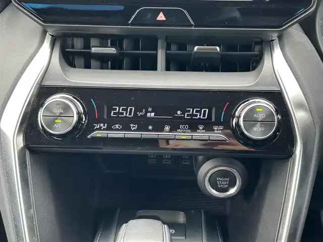 トヨタ ハリアー S 道央・札幌 2023(令5)年 1.4万km ブラック ４WD/寒冷地仕様/純正ディーラーOPナビ/AM/FM/BT/フルセグ/プリクラッシュセーフティ/横滑り防止装置/レーダークルーズコントロール/レーンキープアシスト/クリアランスソナー/バックカメラ/ビルトインETC2.0/ステアリングスイッチ/電動パーキング/ブレーキホールド/MTモード付AT/プッシュスタート/スマートキー/LEDヘッドライト/オートライト/オートハイビーム/電動格納ミラー/ウィンカーミラー/フロアマット/ドアバイザー