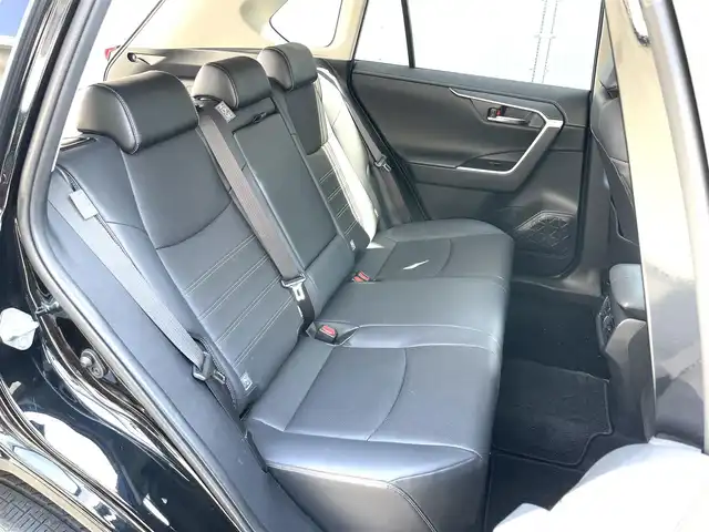トヨタ ＲＡＶ４ G Zパッケージ 栃木県 2022(令4)年 3.8万km アティチュードブラックマイカ ワンオーナー/純正ナビ（フルセグTV/BT/CD/DVD/AM/FM)/レザーシート/デジタルインナーミラー/4WD/オートライト/前後ドライブレコーダー/ビルトインETC/ステアリングヒーター/運転席パワーシート/メモリーシート/前席シートヒーター/エアーシート/パワーバックドア/電動パーキングブレーキ/オートホールド/前後コーナーセンサー/バックカメラ/純正フロアマット/純正LEDヘッドライト/純正19inAW/保障証/取扱説明書