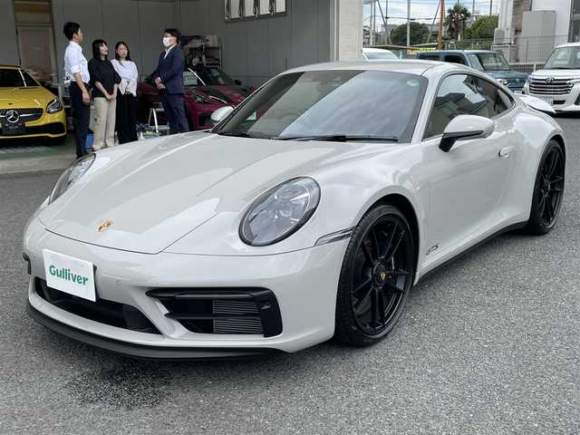 ポルシェ ポルシェ ９１１ カレラ GTS 神奈川県 2022(令4)年 0.6万km グレー ワンオーナー/スペシャルカラー：クレヨン/GTSインテリアパッケージ/アルミルック燃料タンクキャップ/リヤアクスル ステアリング/ブレーキキャリパー ブラック塗装/パワーステアリング プラス/フロントアクスル リフト システム/LEDマトリックスライトPDLS Plus/グレートップウィンドスクリーン/イオナイザー/ヒーター付きGTスポーツステアリング/ストレージパッケージ/カラーメーター クレヨン/アルカンターラルーフライニング/エクステンドインテリアパッケージ マットカーボン/BOSEサウンドシステム/純正メモリーナビ/USB/BT/AppleCarPlay/全方位カメラ/ETC2.0/スポーツクロノ/スポーツエグゾースト/純正F:20/R:21インチAW/電動リヤスポイラー/PASM/衝突警告/クルーズコントロール/コーナーセンサー/ハーフレザーシート/前席シートヒーター/電動格納ミラー/スマートキー×2/R5/6年ディーラー整備記録/保証書・取説あり