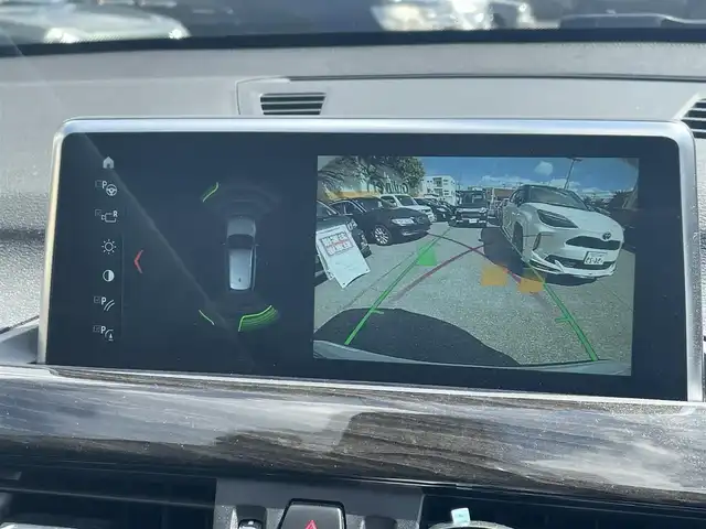 ＢＭＷ Ｘ１ 兵庫県 2018(平30)年 6.2万km ミネラルホワイト ワンオーナー/保証書/取扱説明書/純正SDナビ/Bluetooth/CD・DVD再生可能/バックカメラ/ドライブレコーダー/シートヒーター/パワーシート/レザーシート/スマートキー×２/クルーズコントロール/ETC/フロアマット/純正アルミホイール/電動格納ミラー