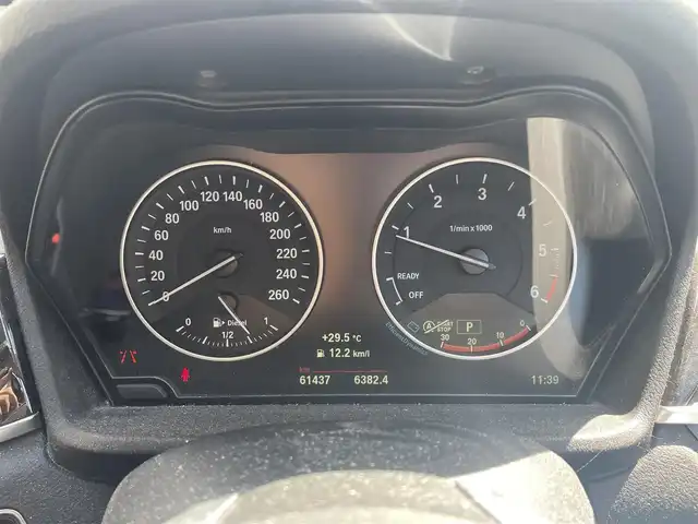 ＢＭＷ Ｘ１ 兵庫県 2018(平30)年 6.2万km ミネラルホワイト ワンオーナー/保証書/取扱説明書/純正SDナビ/Bluetooth/CD・DVD再生可能/バックカメラ/ドライブレコーダー/シートヒーター/パワーシート/レザーシート/スマートキー×２/クルーズコントロール/ETC/フロアマット/純正アルミホイール/電動格納ミラー