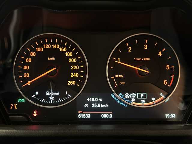 ＢＭＷ Ｘ１ xDrive 18d xライン 道央・札幌 2018(平30)年 6.2万km ミネラルホワイト アドバンスドアクティブセーフティーパッケージ/・ＡＣＣ/・ヘットアップディスプレイ/ハイラインパッケージ/・ダコタレザーシート/・電動フロントシート/・シートヒーター/コンフォートパッケージ/・オートマチックテールゲート/・リアシートバックレスリリース/・スライディングリアシート/純正HDDナビ(CD、ＤＶＤ、ＵＳＢ、ＢＴ)/バックカメラ/ＰＤＣ/パーキングアシスト