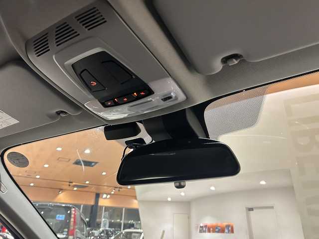 ＢＭＷ Ｘ１ xDrive 18d xライン 道央・札幌 2018(平30)年 6.2万km ミネラルホワイト アドバンスドアクティブセーフティーパッケージ/・ＡＣＣ/・ヘットアップディスプレイ/ハイラインパッケージ/・ダコタレザーシート/・電動フロントシート/・シートヒーター/コンフォートパッケージ/・オートマチックテールゲート/・リアシートバックレスリリース/・スライディングリアシート/純正HDDナビ(CD、ＤＶＤ、ＵＳＢ、ＢＴ)/バックカメラ/ＰＤＣ/パーキングアシスト