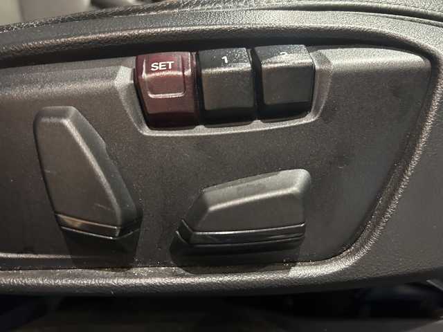 ＢＭＷ Ｘ１ xDrive 18d xライン 道央・札幌 2018(平30)年 6.2万km ミネラルホワイト アドバンスドアクティブセーフティーパッケージ/・ＡＣＣ/・ヘットアップディスプレイ/ハイラインパッケージ/・ダコタレザーシート/・電動フロントシート/・シートヒーター/コンフォートパッケージ/・オートマチックテールゲート/・リアシートバックレスリリース/・スライディングリアシート/純正HDDナビ(CD、ＤＶＤ、ＵＳＢ、ＢＴ)/バックカメラ/ＰＤＣ/パーキングアシスト