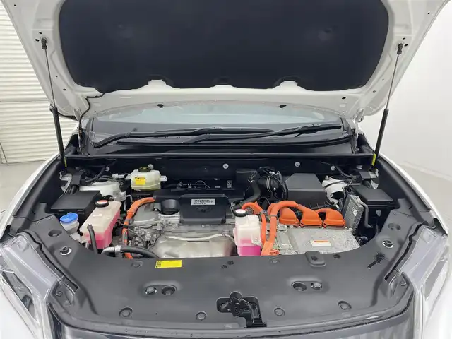 トヨタ ハリアー ハイブリッド エレガンス 茨城県 2014(平26)年 4.1万km ホワイトパールクリスタルシャイン 純正ナビ/・Bluetooth接続/・CDチェンジャー/・バックカメラ/・ｓｄミュージックサーバー/・USB入力/・フルセグテレビ/ETC/ドライブレコーダー/パワーシート/ハーフレザーシート/MTモード付/オートライト/エンジンスタート/４WD/スマートキー