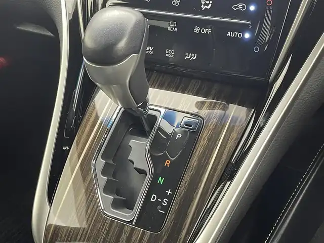 トヨタ ハリアー ハイブリッド エレガンス 茨城県 2014(平26)年 4.1万km ホワイトパールクリスタルシャイン 純正ナビ/・Bluetooth接続/・CDチェンジャー/・バックカメラ/・ｓｄミュージックサーバー/・USB入力/・フルセグテレビ/ETC/ドライブレコーダー/パワーシート/ハーフレザーシート/MTモード付/オートライト/エンジンスタート/４WD/スマートキー