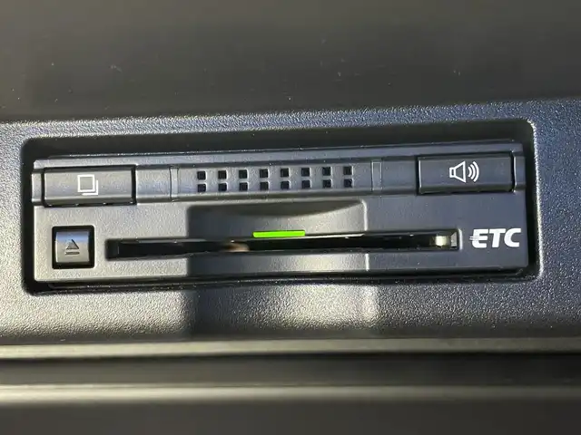 トヨタ ハリアー ハイブリッド エレガンス 茨城県 2014(平26)年 4.1万km ホワイトパールクリスタルシャイン 純正ナビ/・Bluetooth接続/・CDチェンジャー/・バックカメラ/・ｓｄミュージックサーバー/・USB入力/・フルセグテレビ/ETC/ドライブレコーダー/パワーシート/ハーフレザーシート/MTモード付/オートライト/エンジンスタート/４WD/スマートキー