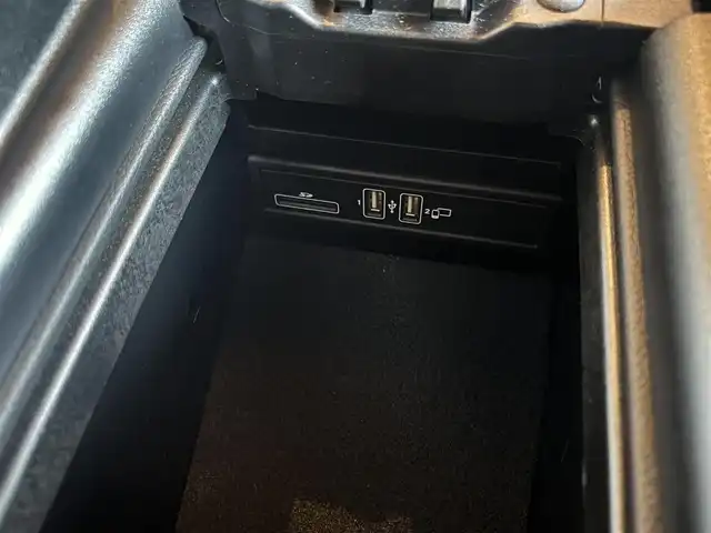 メルセデス・ベンツ Ｅ２２０ｄ SWアバンギャルド AMGライン 宮城県 2020(令2)年 1.6万km セレナイトグレー エクスクルーシブパッケージ/レーダーセーフティパッケージ/ヘッドアップディスプレイ/Burmesterサウンドシステム/COMANDシステムナビゲーションシステム/フルセグTV/360°カメラシステム/ブラックレザーシート/シートヒーター/メモリ機能付きパワーシート/キーレスゴー/パワーバックドア/純正19インチAW/ドライブレコーダー