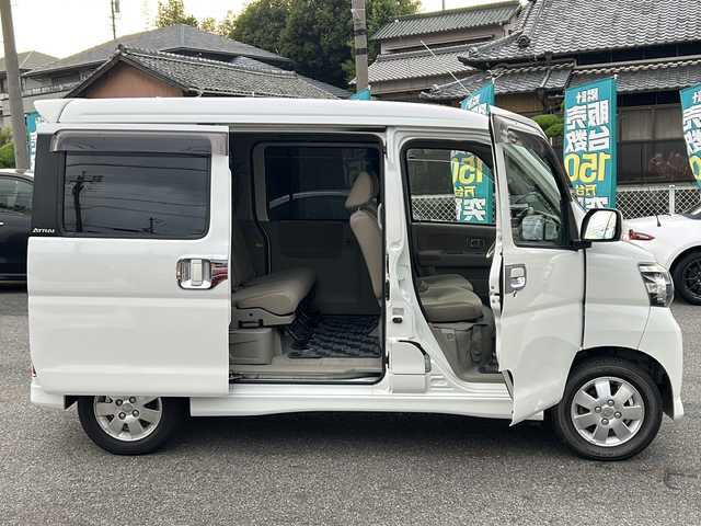 ダイハツ アトレー ワゴン カスタム ターボ RS リミテッド 愛知県 2016(平28)年 10.8万km パールホワイトⅢ /禁煙車/ワンオーナー//フルタイム4WD//純正ナビ・フルセグTV//Bluetooth.DVD.CD//ETC/キーレスエントリー//左パワースライドドア//電動格納ウィンカーミラー//純正13インチアルミ//純正フロアマット//純正ドアバイザー//新車保証書//取扱説明書