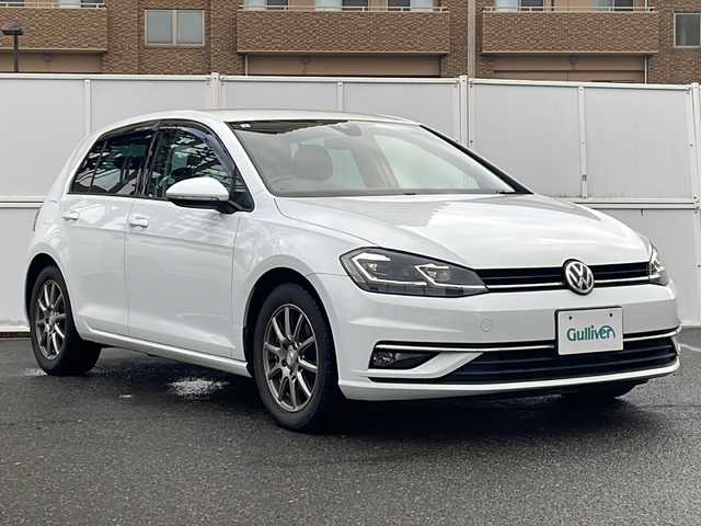 フォルクスワーゲン ゴルフ TSI ハイライン 秋田県 2017(平29)年 10.3万km クールホワイト 純正ナビ/　CD　SD再生　Bluetooth/バックカメラ/衝突軽減装置/BSM/レーダークルーズ/ETC/ドラレコ/アイドリングストップ/オートエアコン/オートライト/革巻きステアリング/電動パーキングブレーキ/オールオートウィンドウ