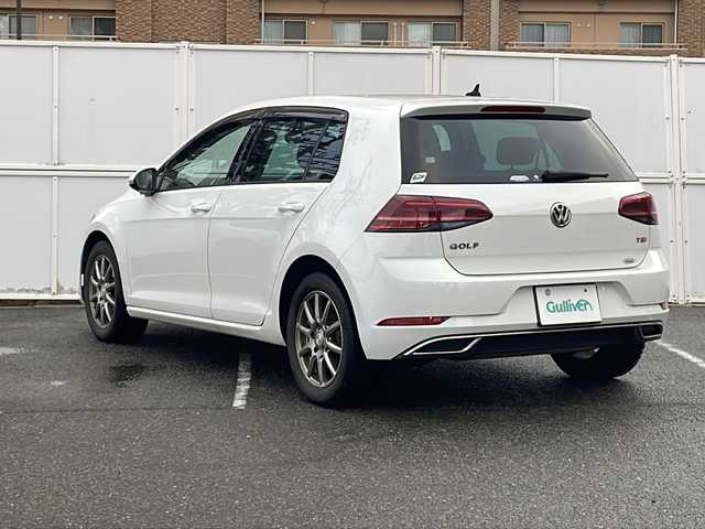 フォルクスワーゲン ゴルフ TSI ハイライン 秋田県 2017(平29)年 10.3万km クールホワイト 純正ナビ/　CD　SD再生　Bluetooth/バックカメラ/衝突軽減装置/BSM/レーダークルーズ/ETC/ドラレコ/アイドリングストップ/オートエアコン/オートライト/革巻きステアリング/電動パーキングブレーキ/オールオートウィンドウ