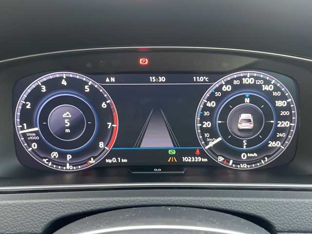 フォルクスワーゲン ゴルフ TSI ハイライン 秋田県 2017(平29)年 10.3万km クールホワイト 純正ナビ/　CD　SD再生　Bluetooth/バックカメラ/衝突軽減装置/BSM/レーダークルーズ/ETC/ドラレコ/アイドリングストップ/オートエアコン/オートライト/革巻きステアリング/電動パーキングブレーキ/オールオートウィンドウ