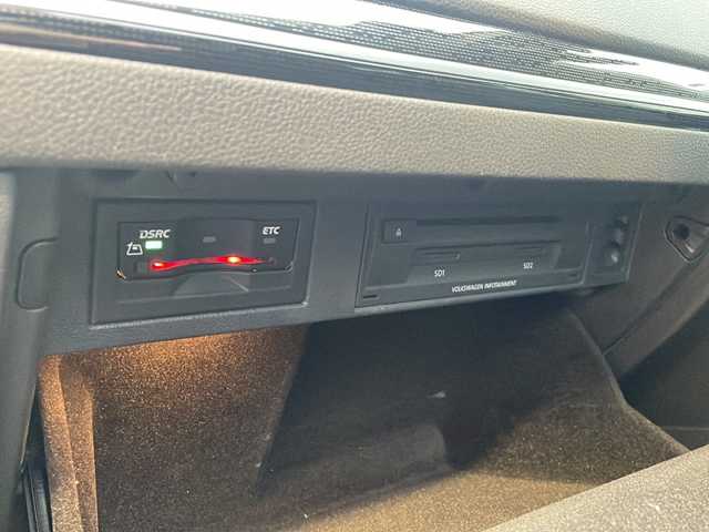 フォルクスワーゲン ゴルフ TSI ハイライン 秋田県 2017(平29)年 10.3万km クールホワイト 純正ナビ/　CD　SD再生　Bluetooth/バックカメラ/衝突軽減装置/BSM/レーダークルーズ/ETC/ドラレコ/アイドリングストップ/オートエアコン/オートライト/革巻きステアリング/電動パーキングブレーキ/オールオートウィンドウ