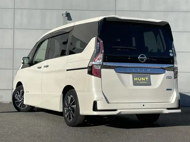 日産 セレナ e－パワー ハイウェイスター V 千葉県 2021(令3)年 4.2万km ブリリアントホワイトパール 純正１０インチナビ/・Bluetooth/ミュージックサーバー/フルセグ/DVD再生機能あり/プロパイロット/デジタルインナーミラー/ステリングスイッチ/Ｄ／Ｎ席シートヒーター/ハンズフリーパワースライドドア/ブラインドスポットモニター/前後コーナーセンサー