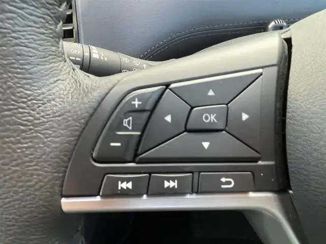 日産 セレナ e－パワー ハイウェイスター V 千葉県 2021(令3)年 4.2万km ブリリアントホワイトパール 純正１０インチナビ/・Bluetooth/ミュージックサーバー/フルセグ/DVD再生機能あり/プロパイロット/デジタルインナーミラー/ステリングスイッチ/Ｄ／Ｎ席シートヒーター/ハンズフリーパワースライドドア/ブラインドスポットモニター/前後コーナーセンサー