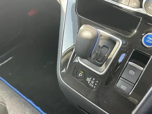 日産 セレナ e－パワー ハイウェイスター V 千葉県 2021(令3)年 4.2万km ブリリアントホワイトパール 純正１０インチナビ/・Bluetooth/ミュージックサーバー/フルセグ/DVD再生機能あり/プロパイロット/デジタルインナーミラー/ステリングスイッチ/Ｄ／Ｎ席シートヒーター/ハンズフリーパワースライドドア/ブラインドスポットモニター/前後コーナーセンサー