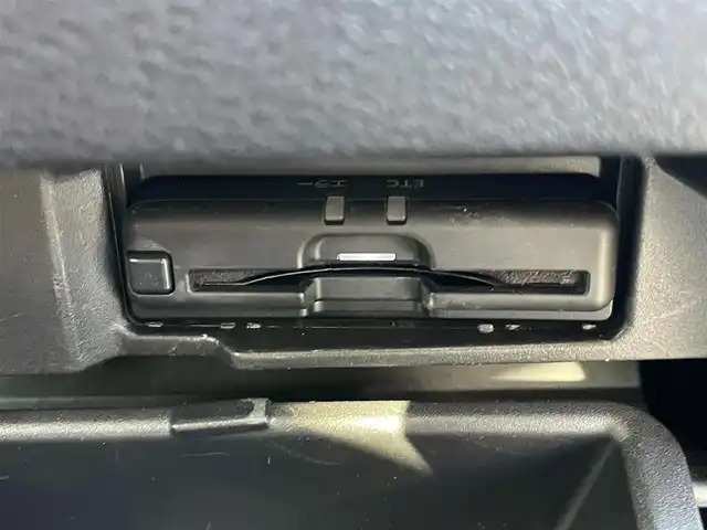 日産 セレナ e－パワー ハイウェイスター V 千葉県 2021(令3)年 4.2万km ブリリアントホワイトパール 純正１０インチナビ/・Bluetooth/ミュージックサーバー/フルセグ/DVD再生機能あり/プロパイロット/デジタルインナーミラー/ステリングスイッチ/Ｄ／Ｎ席シートヒーター/ハンズフリーパワースライドドア/ブラインドスポットモニター/前後コーナーセンサー